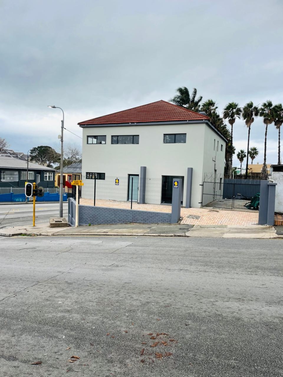 To Let commercial Property for Rent in Port Elizabeth Central Eastern Cape